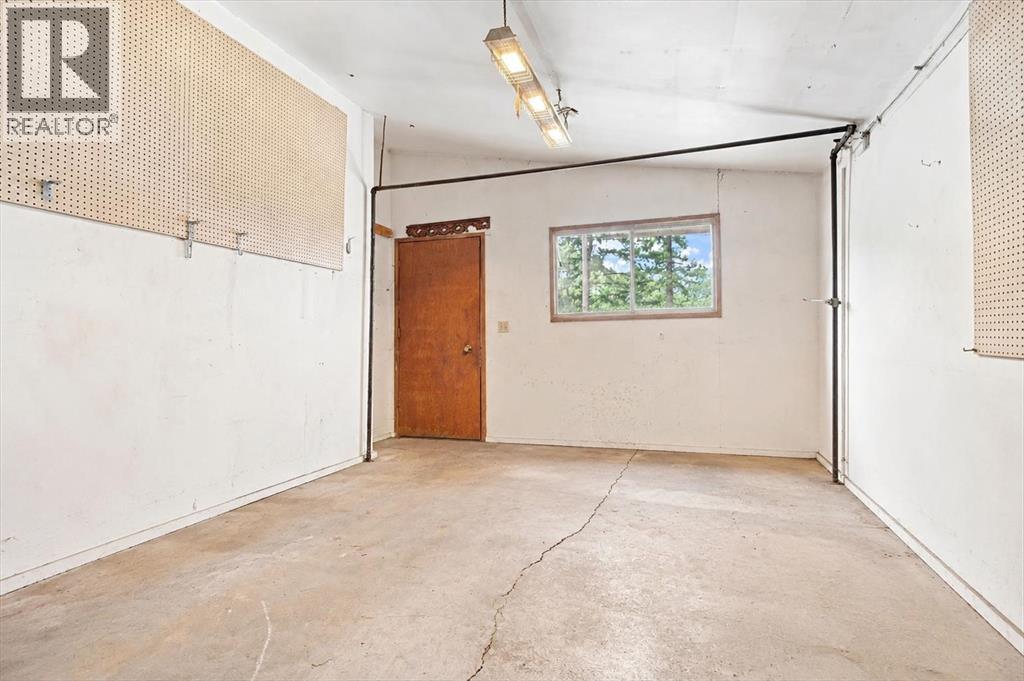 1121 5 Avenue Property Photo 4