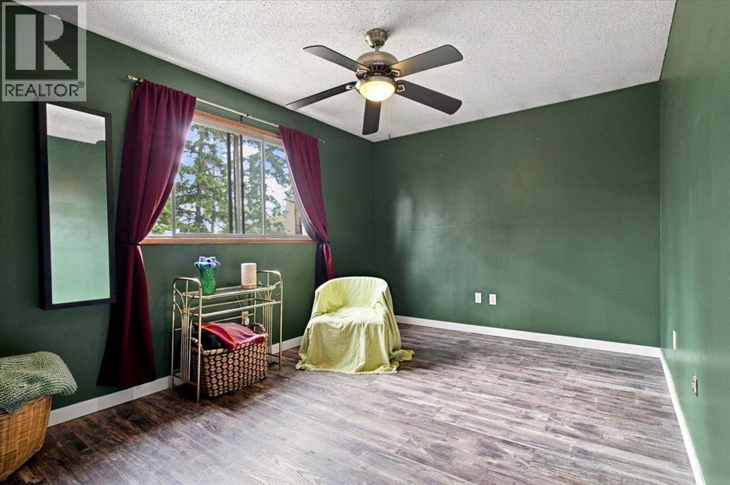 1121 5 Avenue Property Photo 14