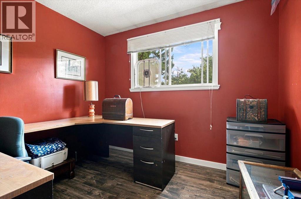 1121 5 Avenue Property Photo 17