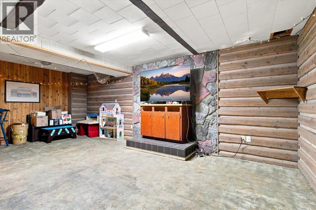1121 5 Avenue Property Photo 18
