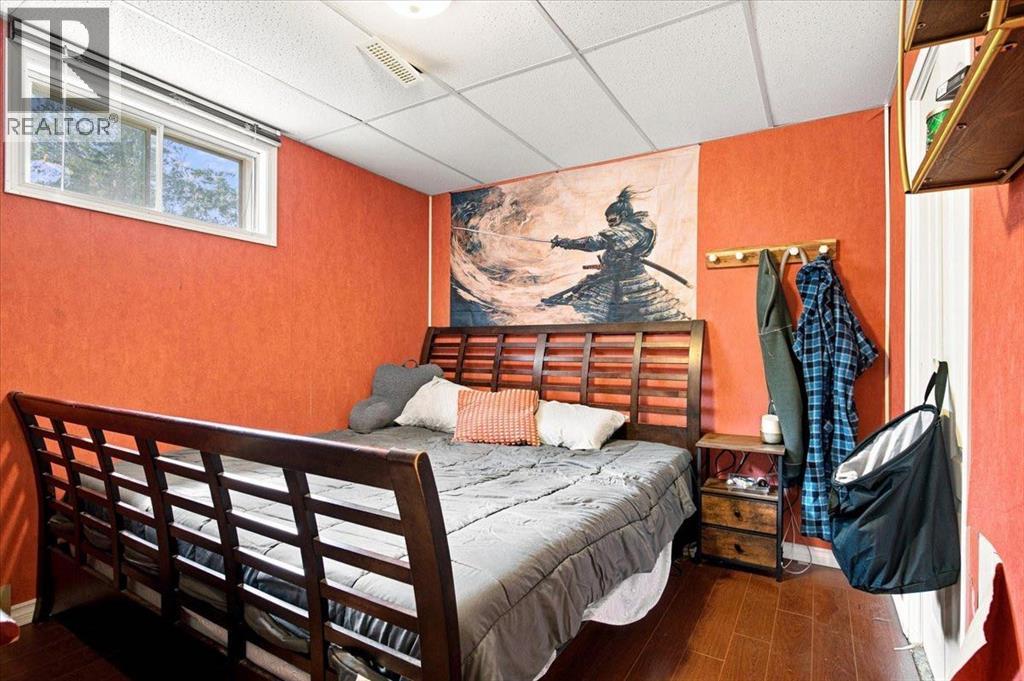 1121 5 Avenue Property Photo 20