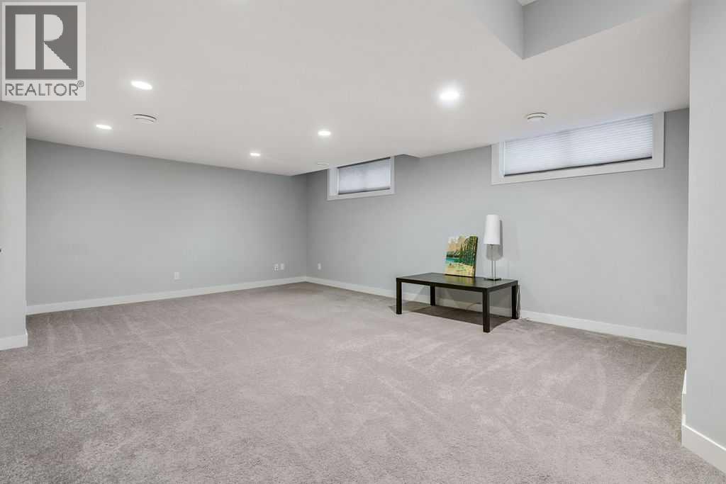 22 West Coach Manor Sw Property Photo 22