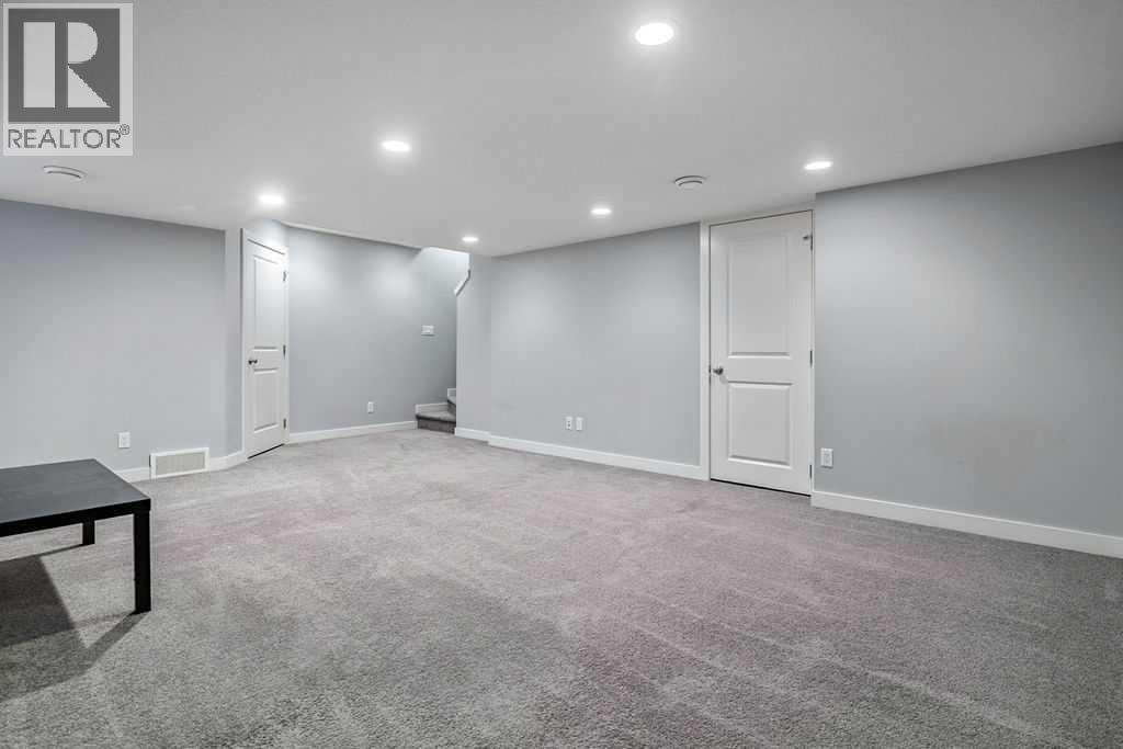 22 West Coach Manor Sw Property Photo 23