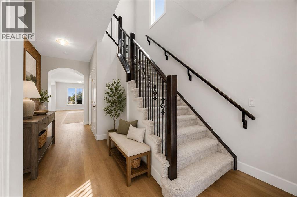 596 Windbrook Heights Property Photo 4
