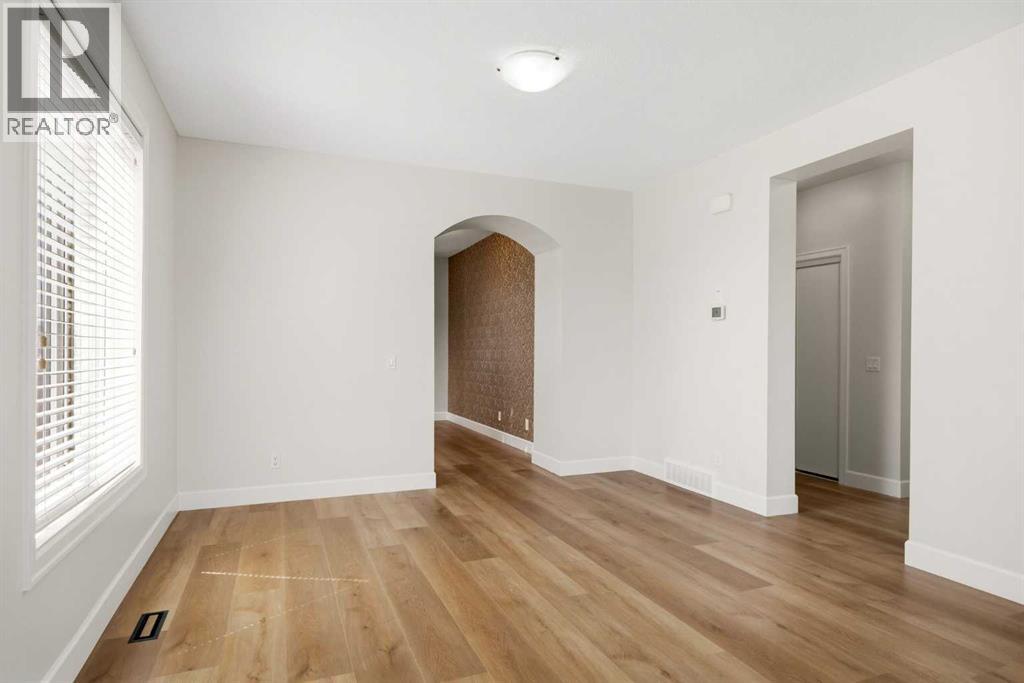 596 Windbrook Heights Property Photo 6