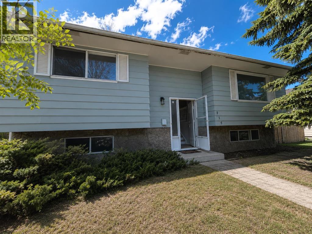 215 Penbrooke Way Se Property Photo 2