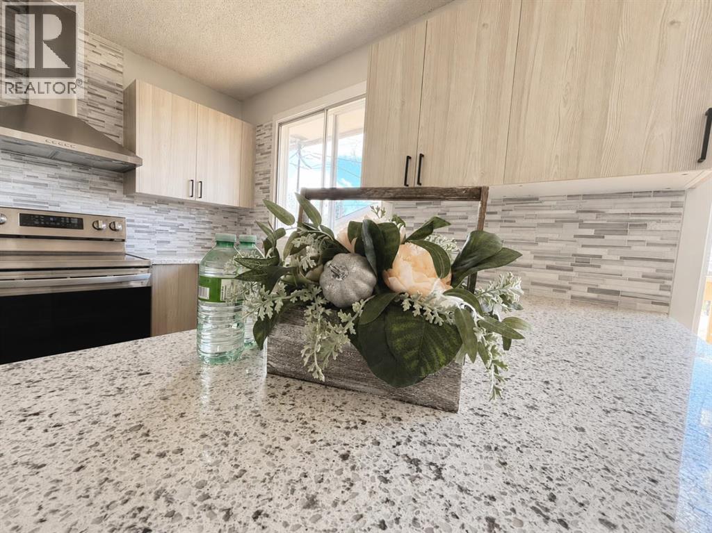 215 Penbrooke Way Se Property Photo 6