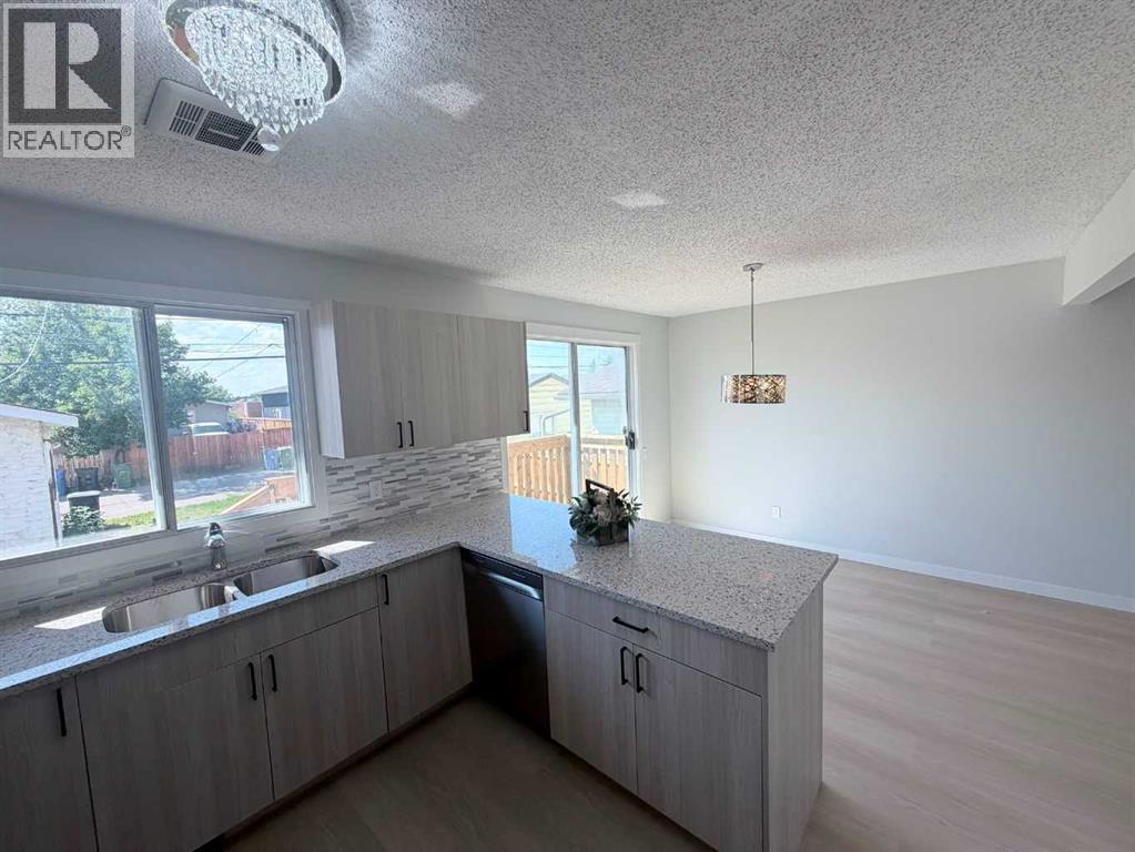 215 Penbrooke Way Se Property Photo 19