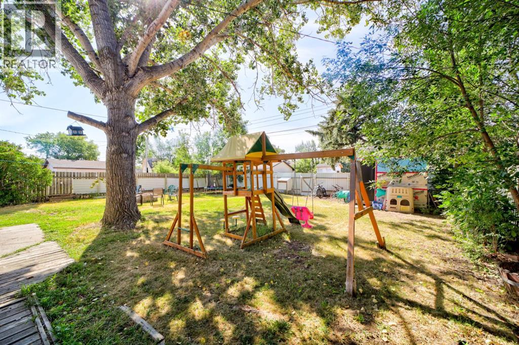 222 Mcewan Street Property Photo 44