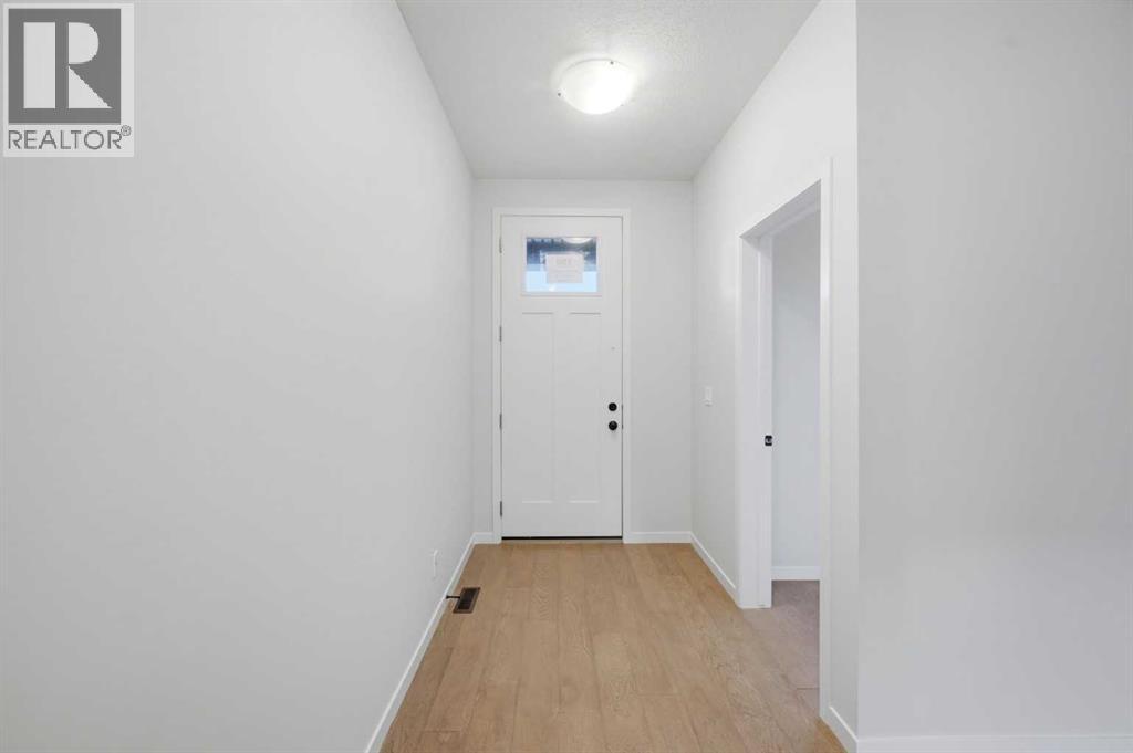 156 Seton Villas Se Property Photo 2