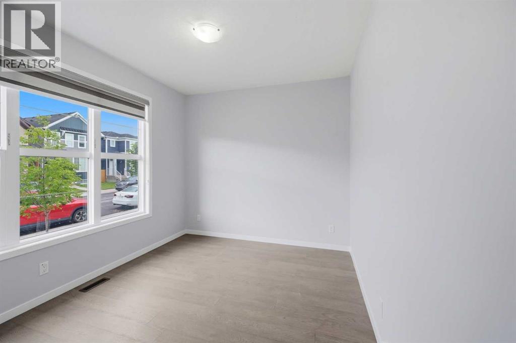 156 Seton Villas Se Property Photo 5