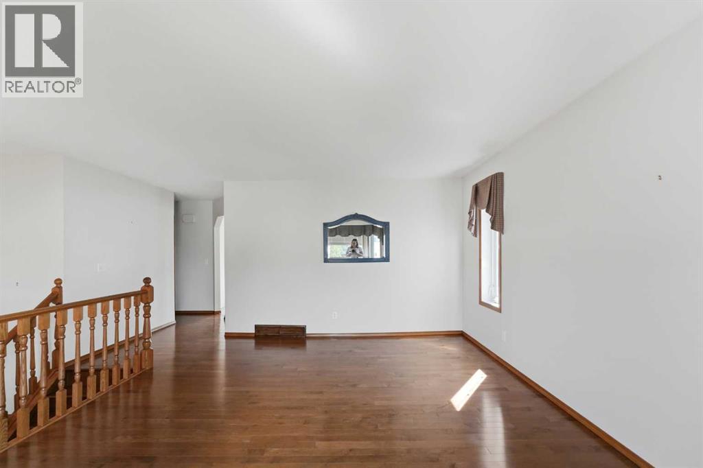 90 Duncan Crescent Property Photo 8