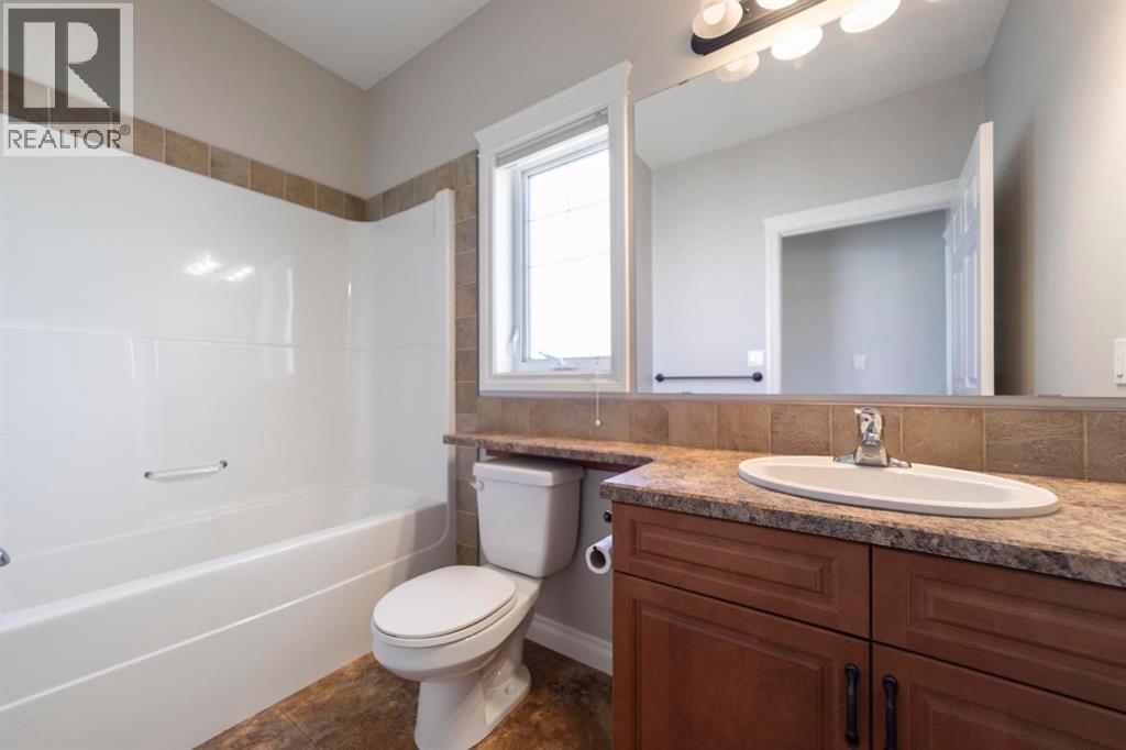 2703 56 Street Property Photo 25