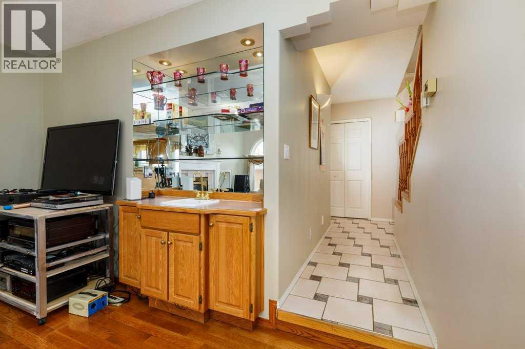 92 Anquetel Street Property Photo 16