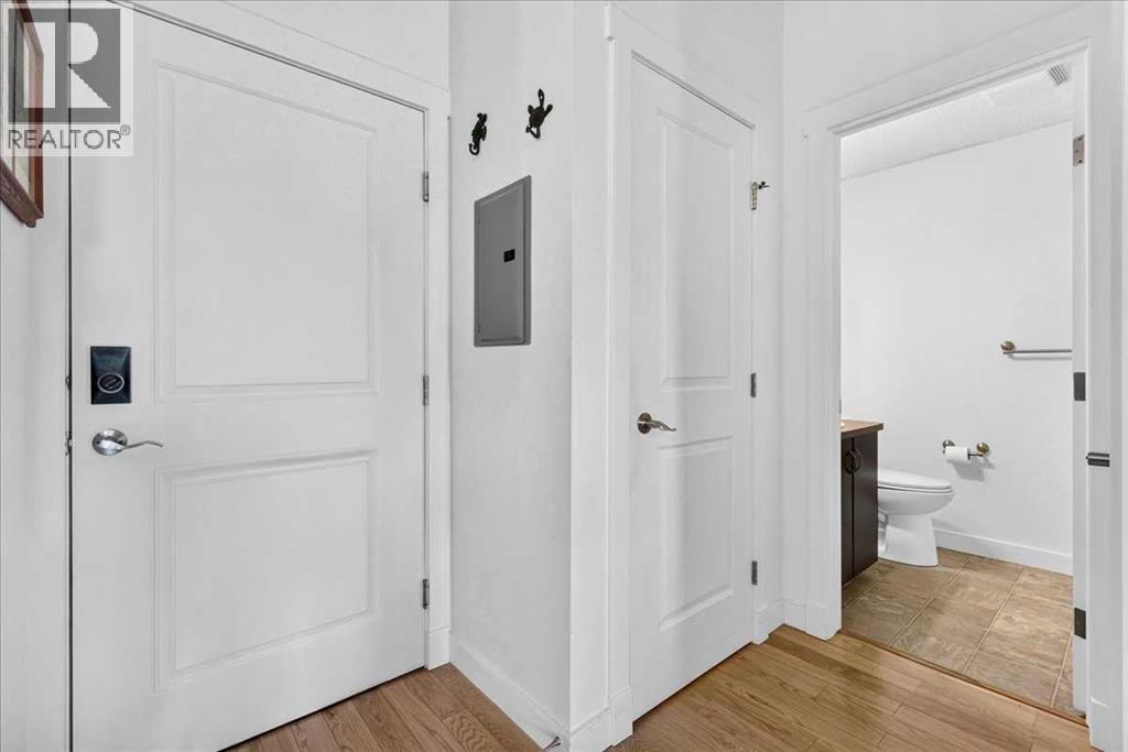 11811 Lake Fraser Drive Southeast Property Photo 5