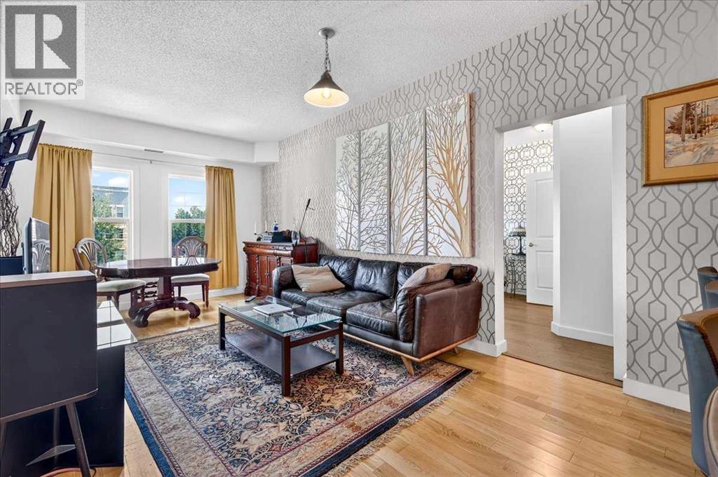 11811 Lake Fraser Drive Southeast Property Photo 6
