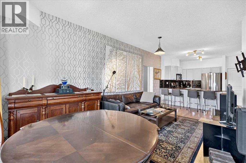 11811 Lake Fraser Drive Southeast Property Photo 10