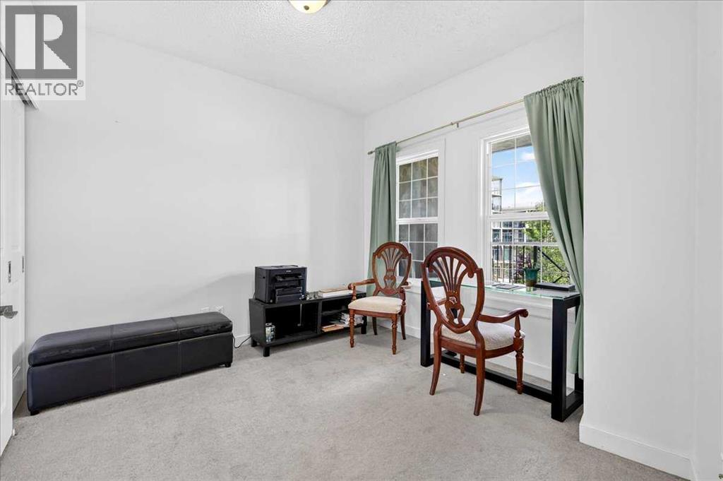 11811 Lake Fraser Drive Southeast Property Photo 25
