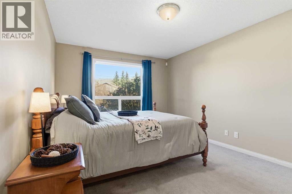 128 Centre Avenue Property Photo 13