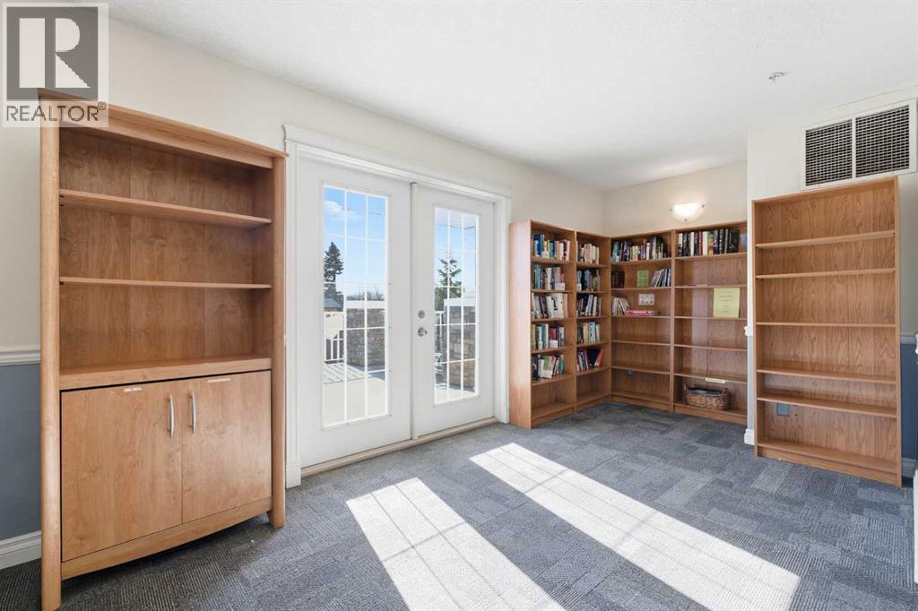 128 Centre Avenue Property Photo 24
