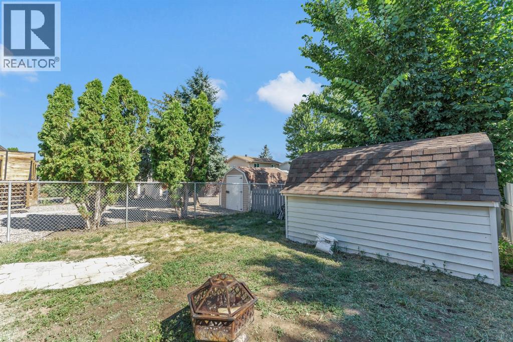 908 Ross Glen Drive Se Property Photo 25