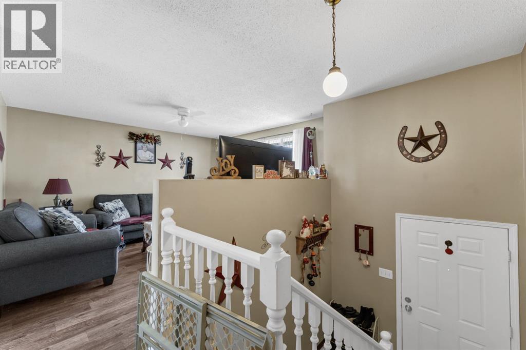 908 Ross Glen Drive Se Property Photo 29