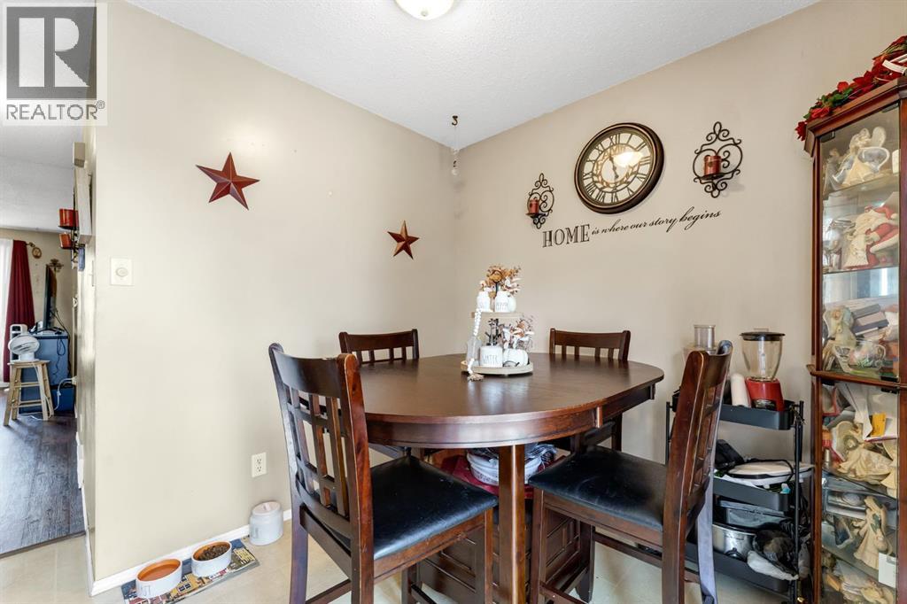 908 Ross Glen Drive Se Property Photo 40