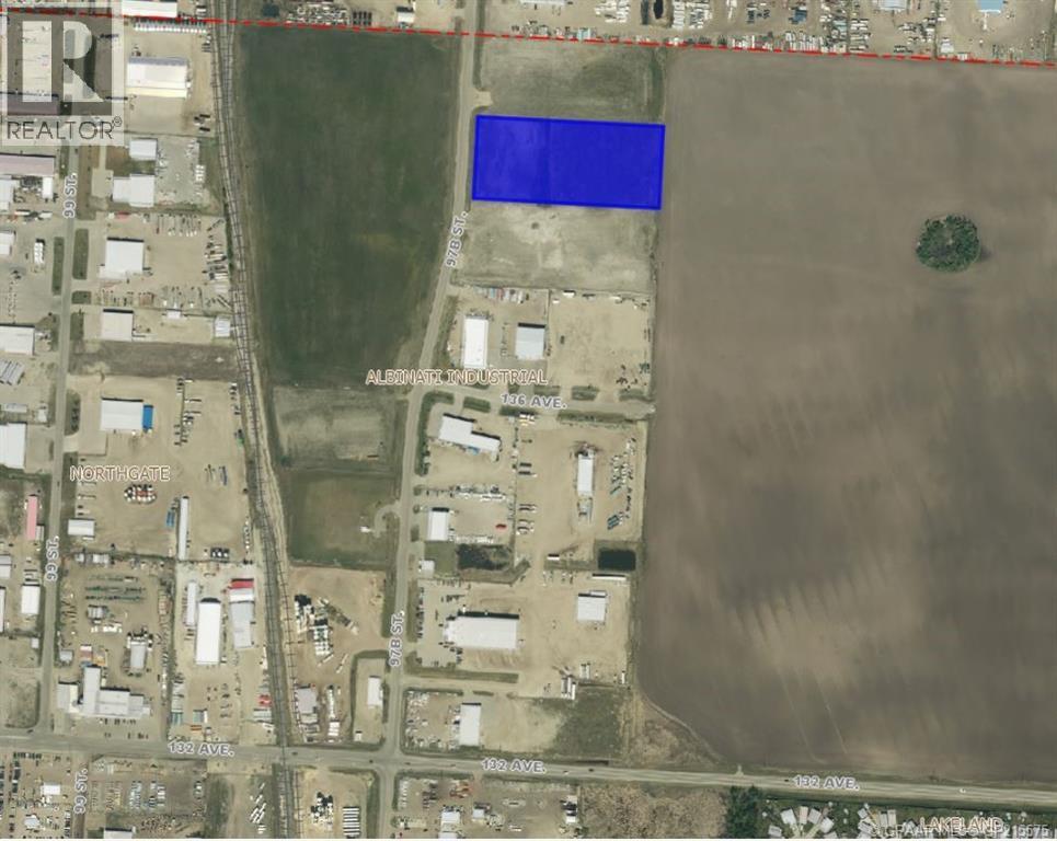 13825 97 Street Property Photo 3