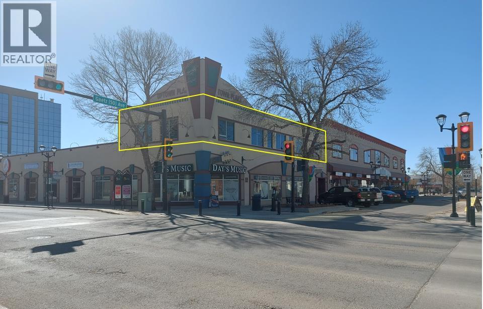 4815 50 Avenue Property Photo 1