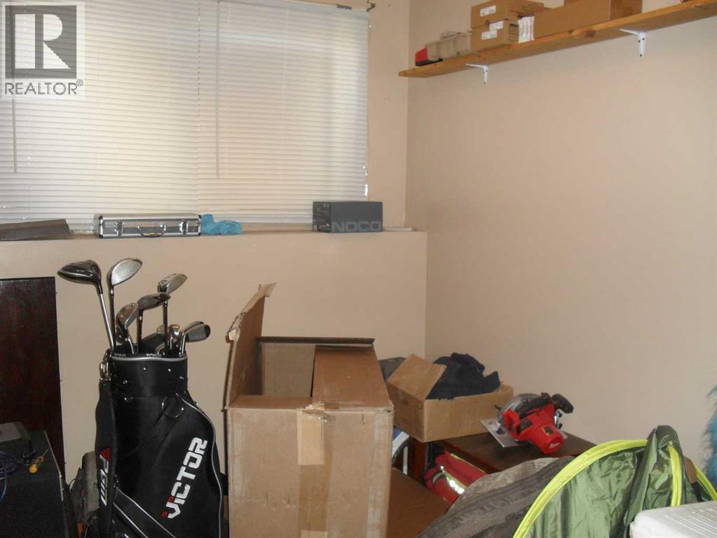 406 3 Street Nw Property Photo 17