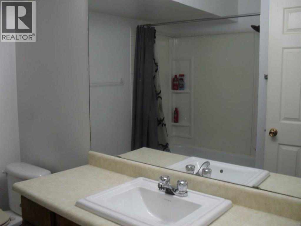 406 3 Street Nw Property Photo 18