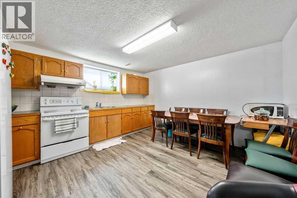 318 Applewood Drive Se Property Photo 15