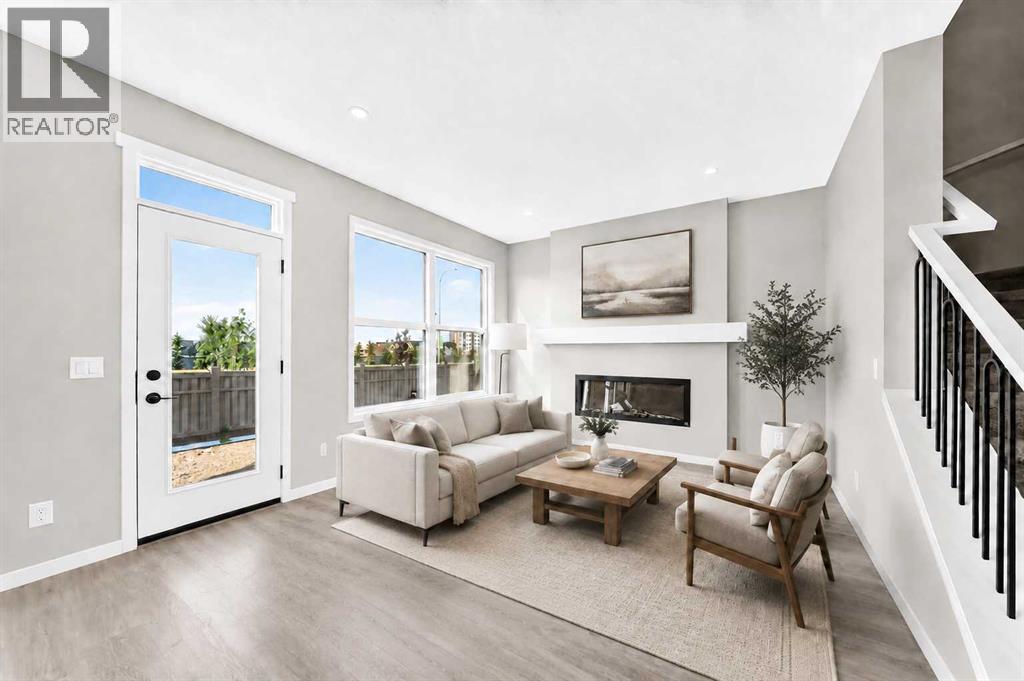 99 Mercado Crescent Se Property Photo 2