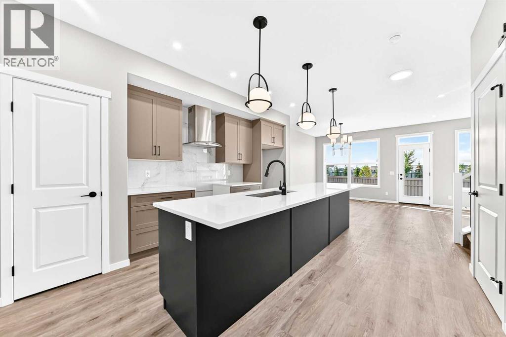 99 Mercado Crescent Se Property Photo 12