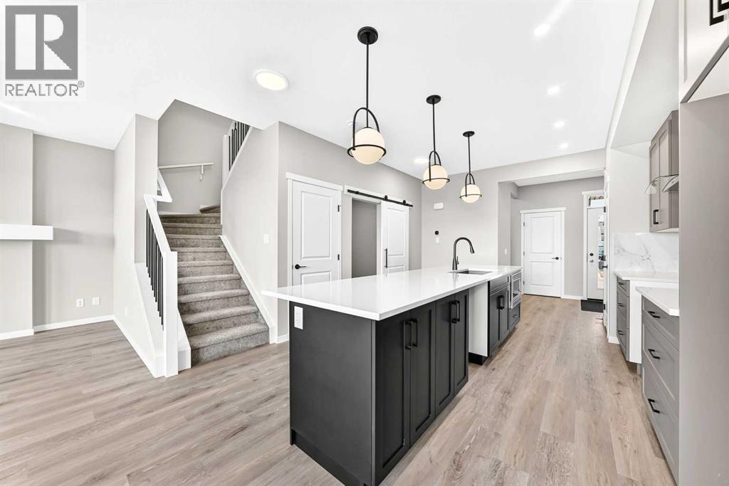 99 Mercado Crescent Se Property Photo 14