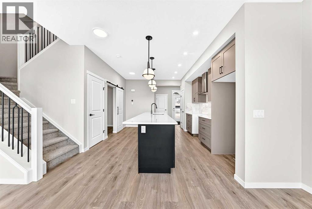 99 Mercado Crescent Se Property Photo 15