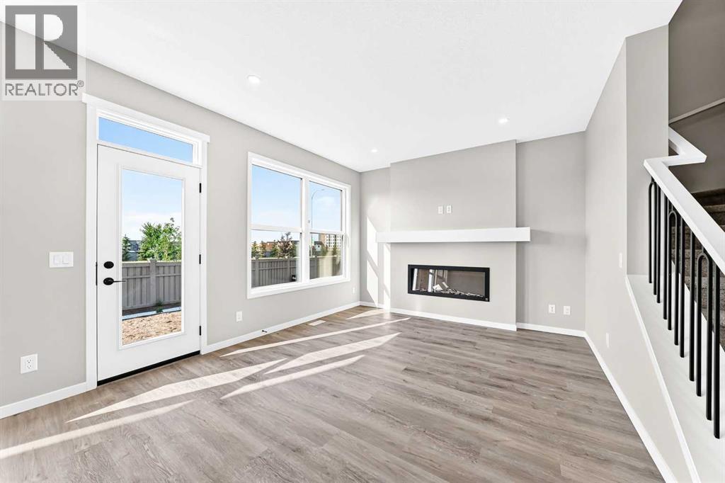 99 Mercado Crescent Se Property Photo 24