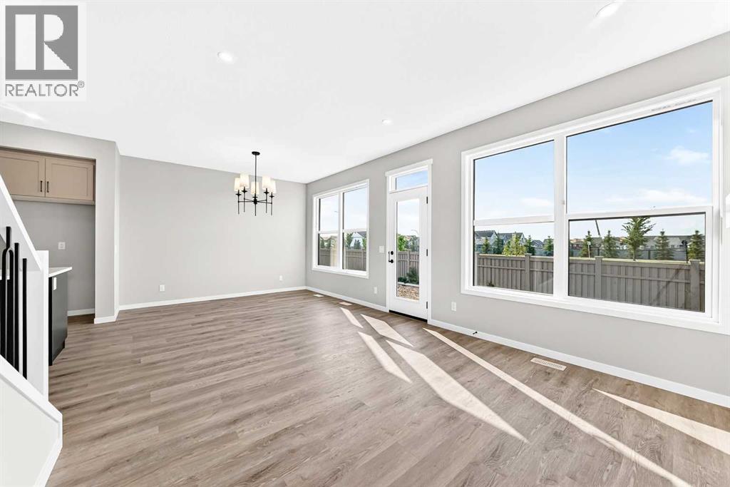 99 Mercado Crescent Se Property Photo 25
