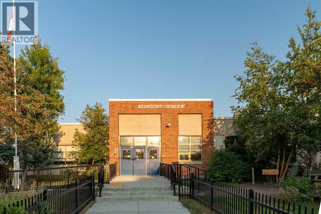 2019 52 Avenue Sw Property Photo 43