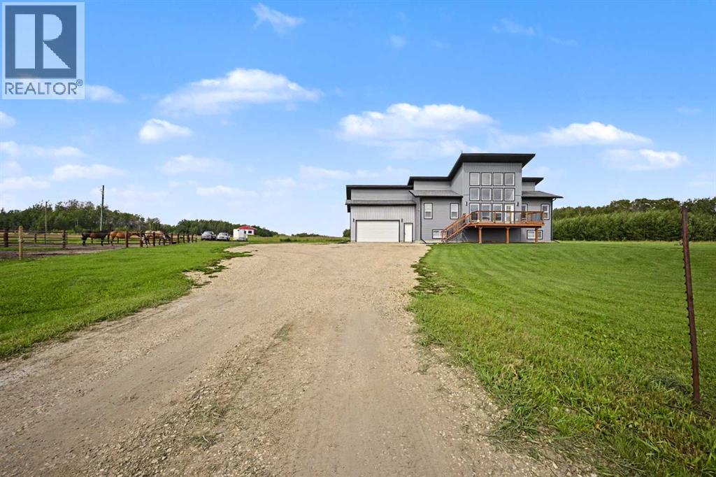 2715049 Range Road 40 Property Photo 1