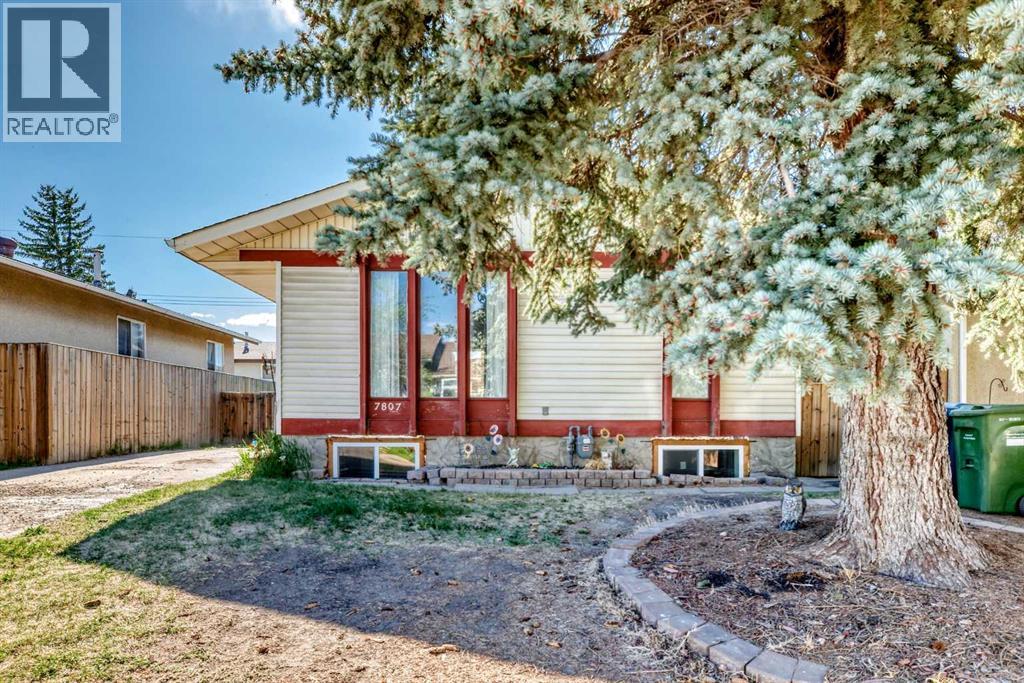 7807 20a Street Se Property Photo 2