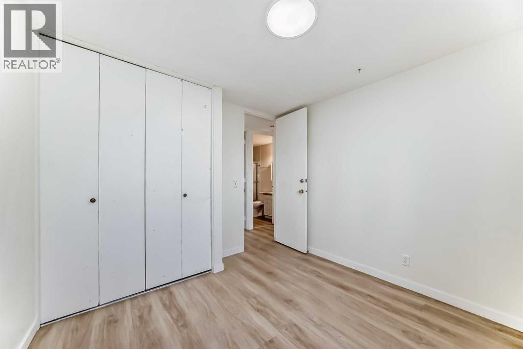 7807 20a Street Se Property Photo 20