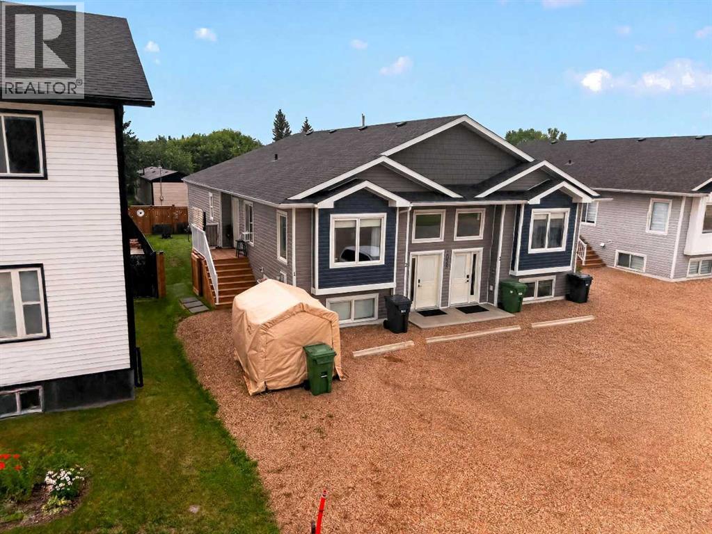 10225 105 Ave Property Photo 2