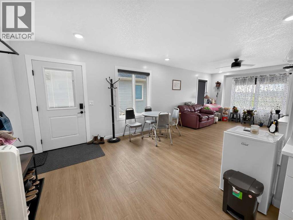 10225 105 Ave Property Photo 10