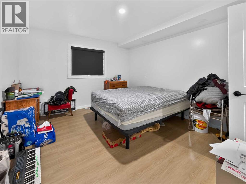 10225 105 Ave Property Photo 17
