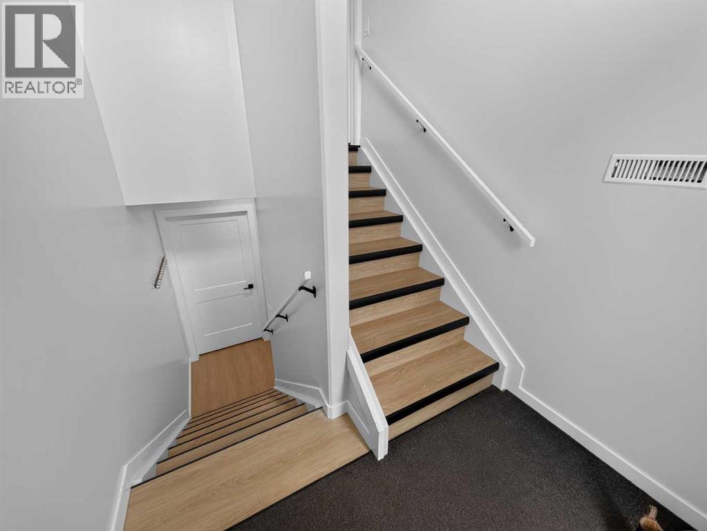 10225 105 Ave Property Photo 22