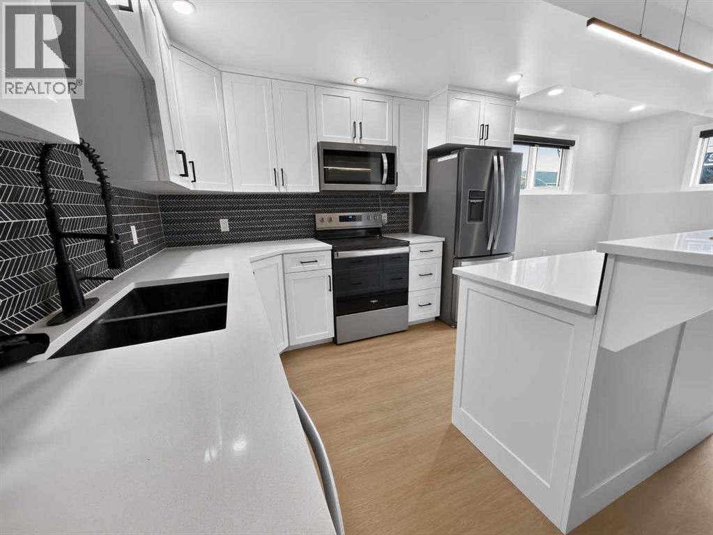 10225 105 Ave Property Photo 28