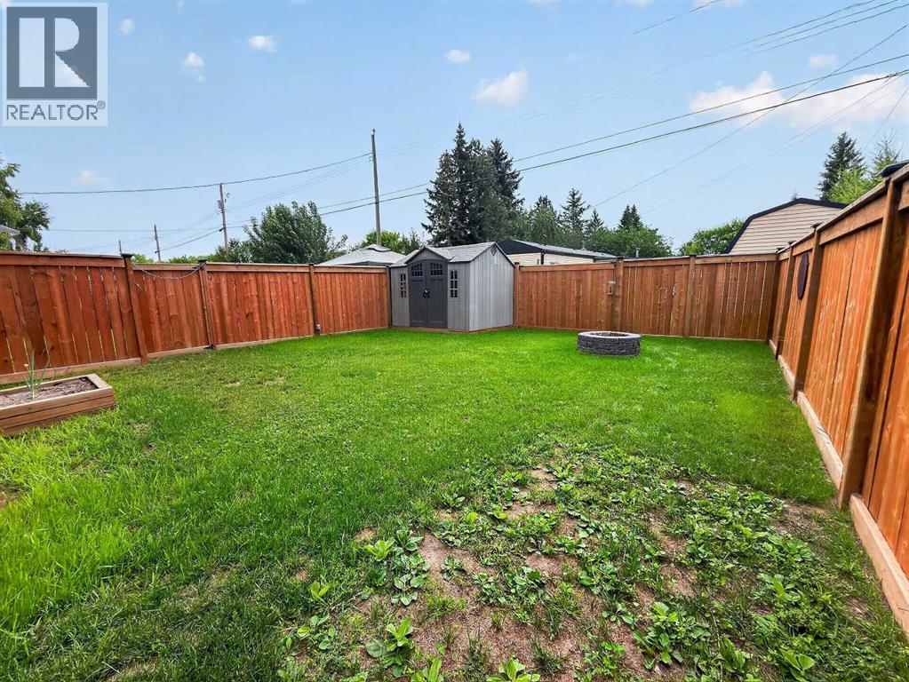10225 105 Ave Property Photo 32