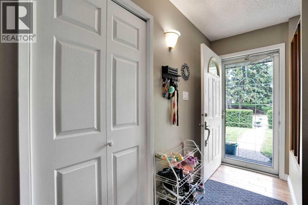 5748 Dalmead Crescent Nw Property Photo 7