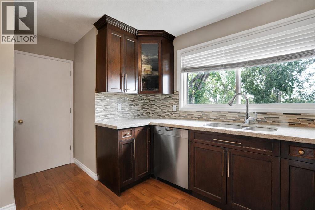 5748 Dalmead Crescent Nw Property Photo 14